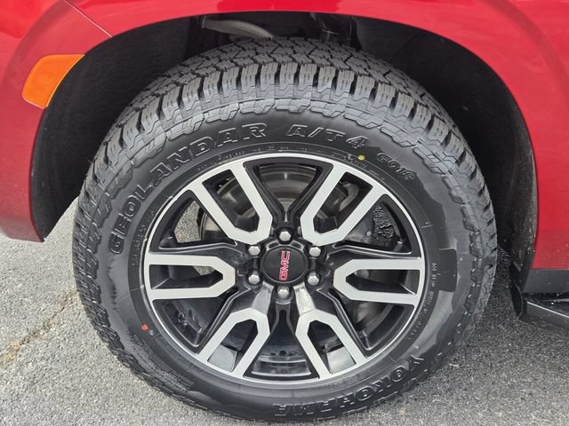 Used 2024 GMC Yukon AT4 AWD/4WD image 18
