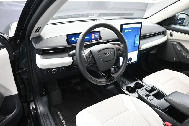 Certified 2025 Ford Mustang Mach-E Premium RWD image 9