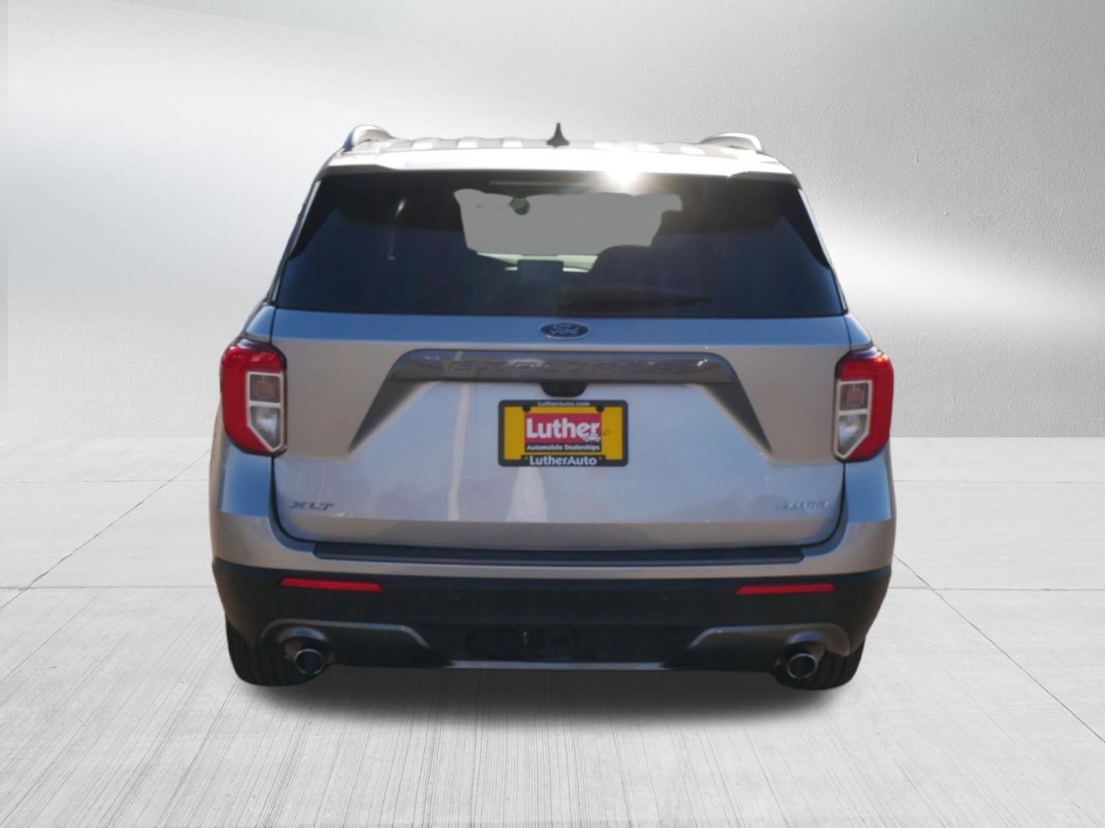 Certified 2024 Ford Explorer XLT w/ Equipment Group 202A image 4