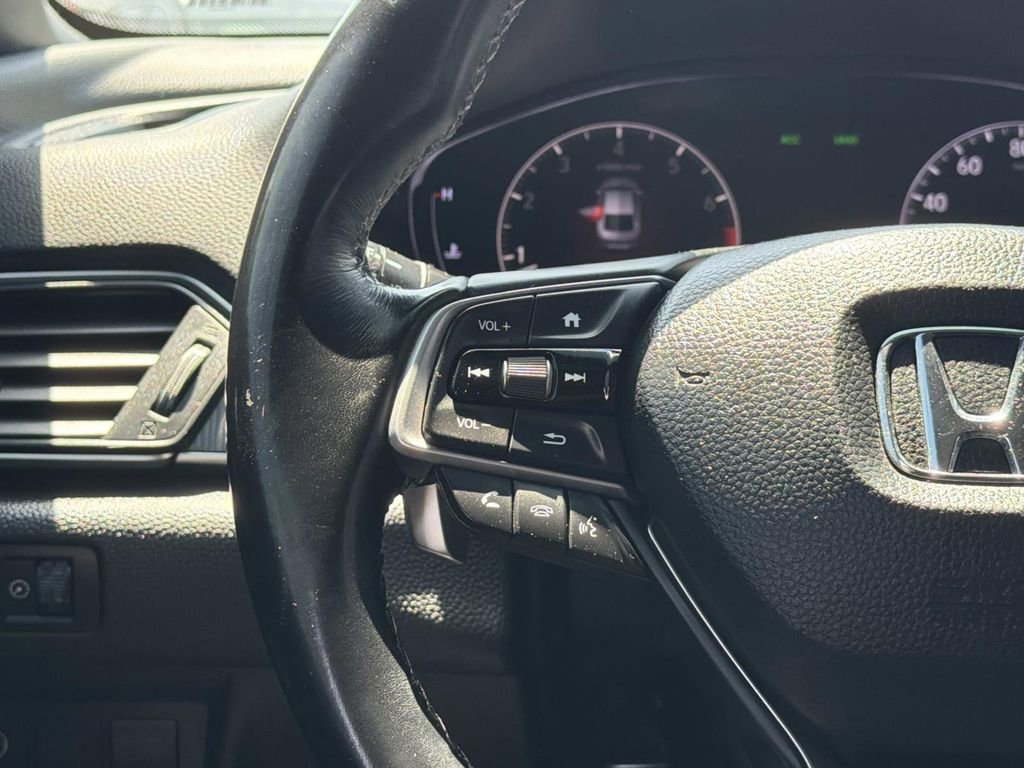 Used 2018 Honda Accord Sport image 12