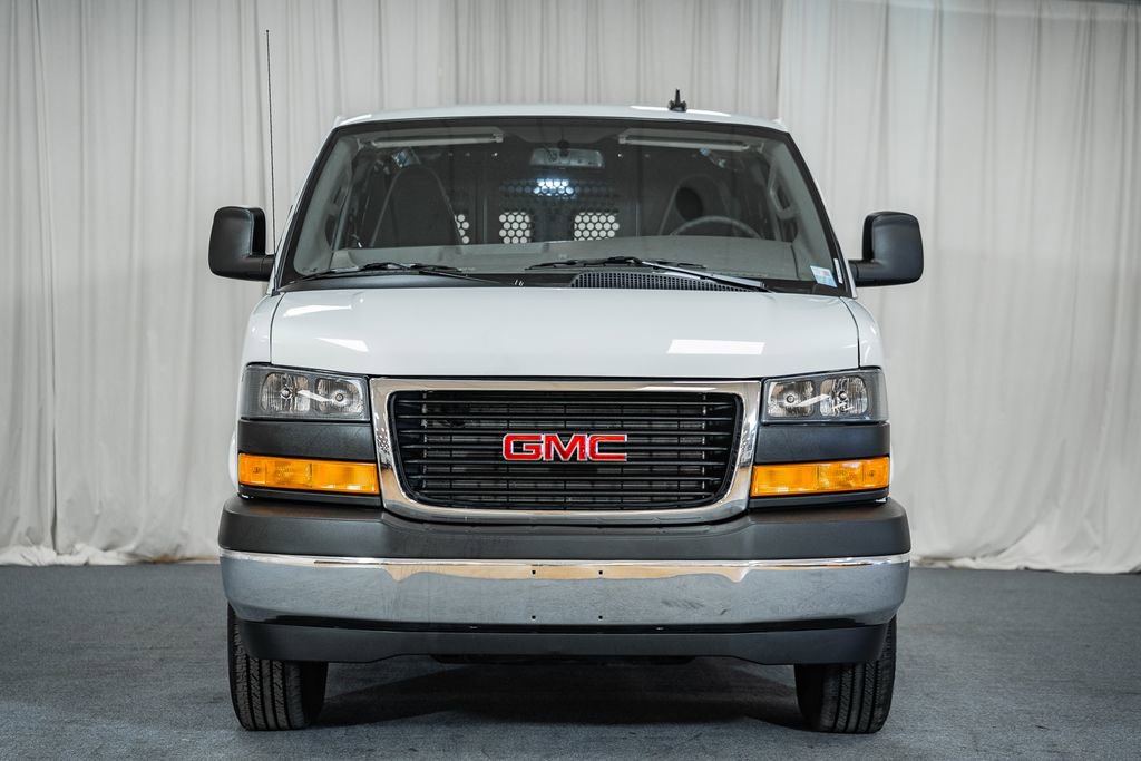 Used 2024 GMC Savana 2500 w/ Driver Convenience Package image 2
