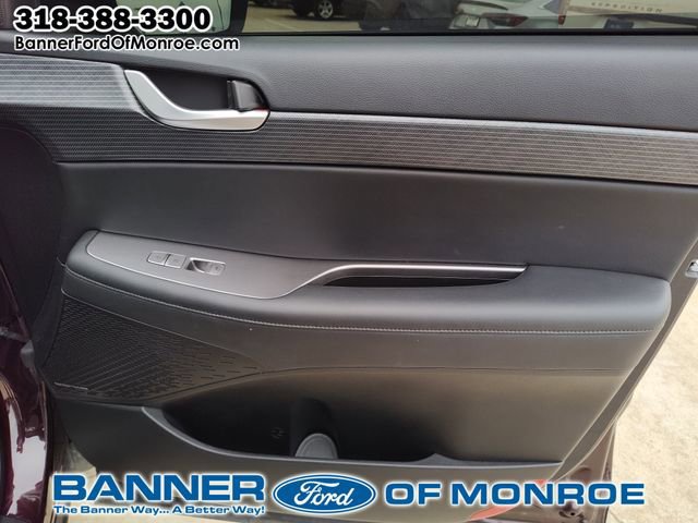 Used 2023 Hyundai Palisade Limited w/ Cargo Package image 25