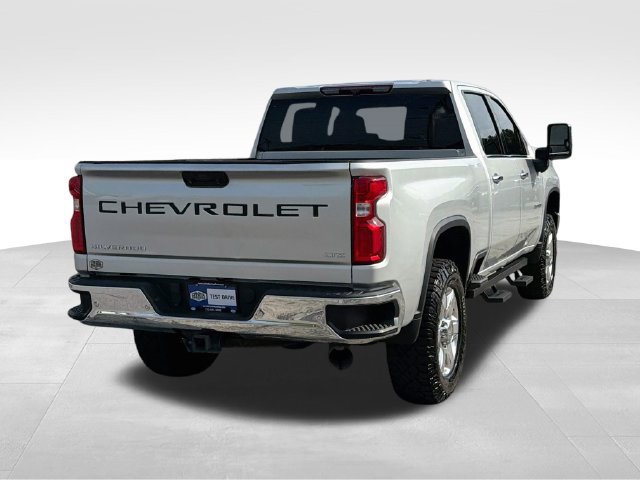 Used 2022 Chevrolet Silverado 2500 LTZ AWD/4WD image 3