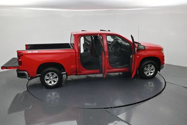 Used 2025 Chevrolet Silverado 1500 LT AWD/4WD image 51