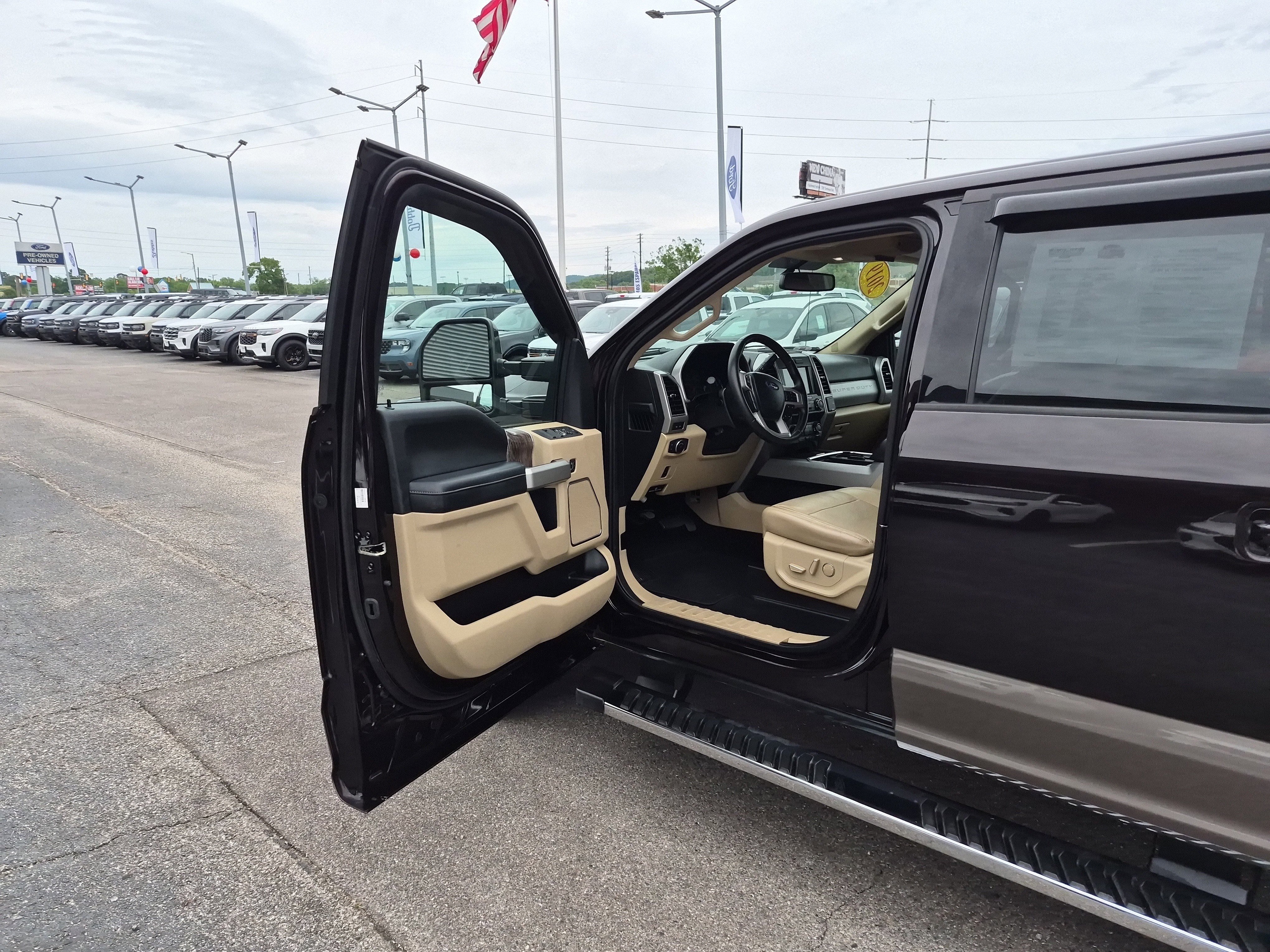 Certified 2019 Ford F250 Lariat w/ Lariat Value Package RWD image 13