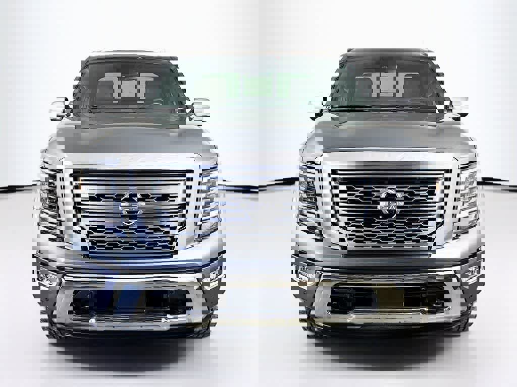 Used 2023 Nissan Titan Platinum Reserve w/ Moonroof Package image 6