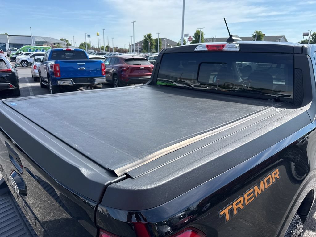 Certified 2025 Ford Maverick Tremor AWD/4WD image 54