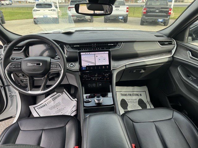 Used 2024 Jeep Grand Cherokee L Limited image 27