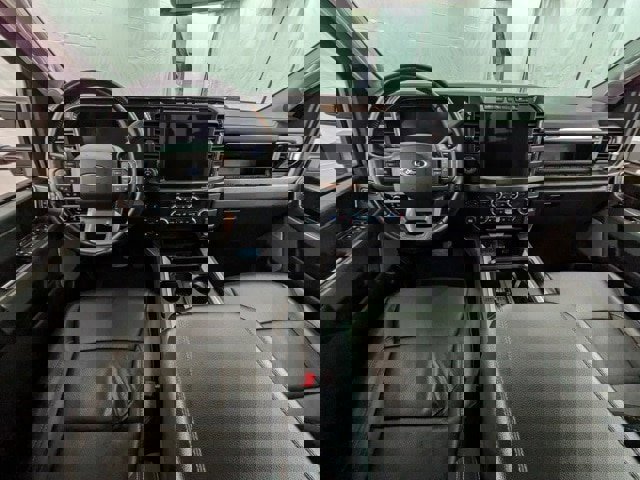 Certified 2023 Ford F250 Lariat w/ Black Appearance Package image 14