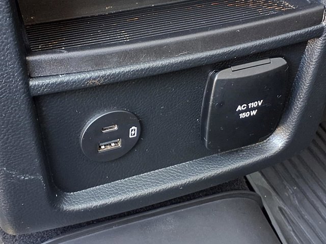 Certified 2021 Ford Edge Titanium image 28