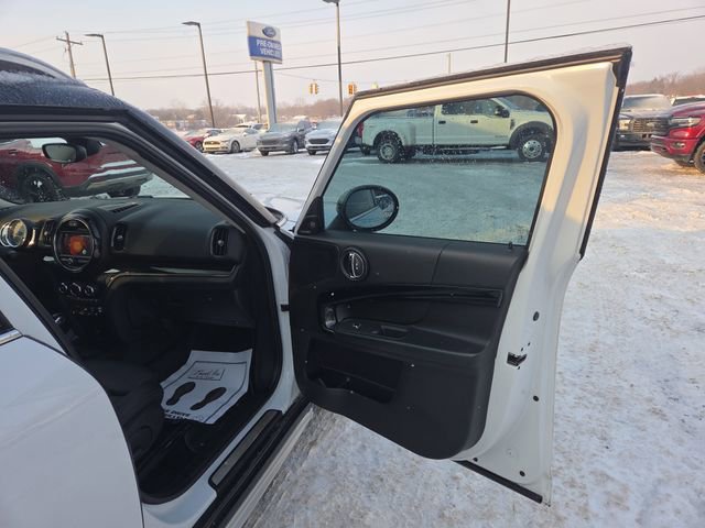 Used 2019 MINI Cooper Countryman S w/ Premium Package image 14