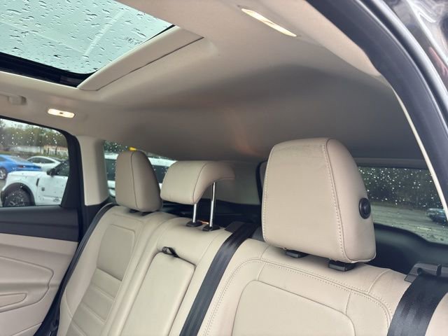 Certified 2019 Ford Escape SEL image 31