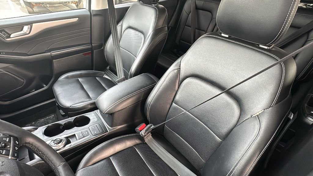 Certified 2022 Ford Escape SEL image 22