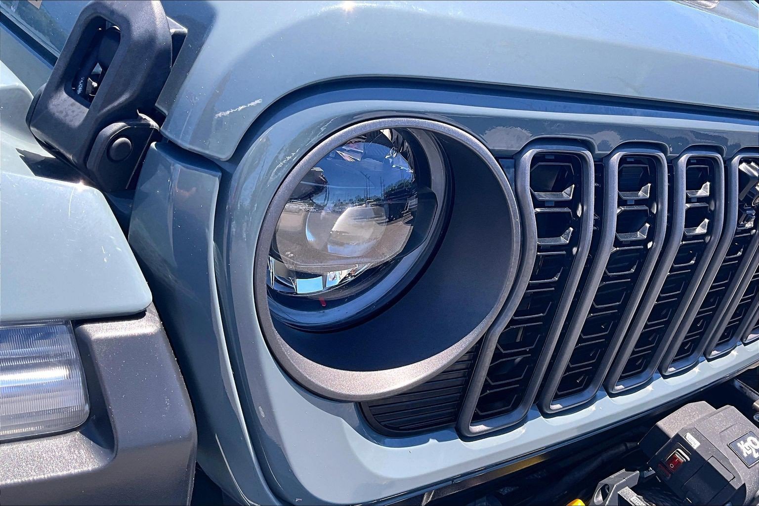 Used 2024 Jeep Wrangler Unlimited Rubicon 392 AWD/4WD image 29
