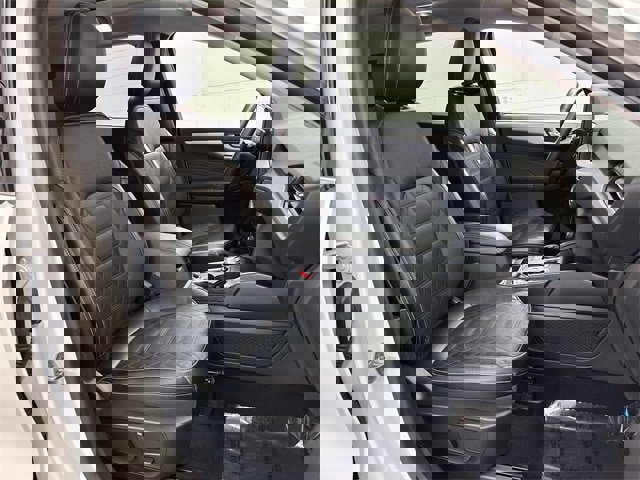 Certified 2023 Ford Escape Platinum w/ Premium Technology Package image 16