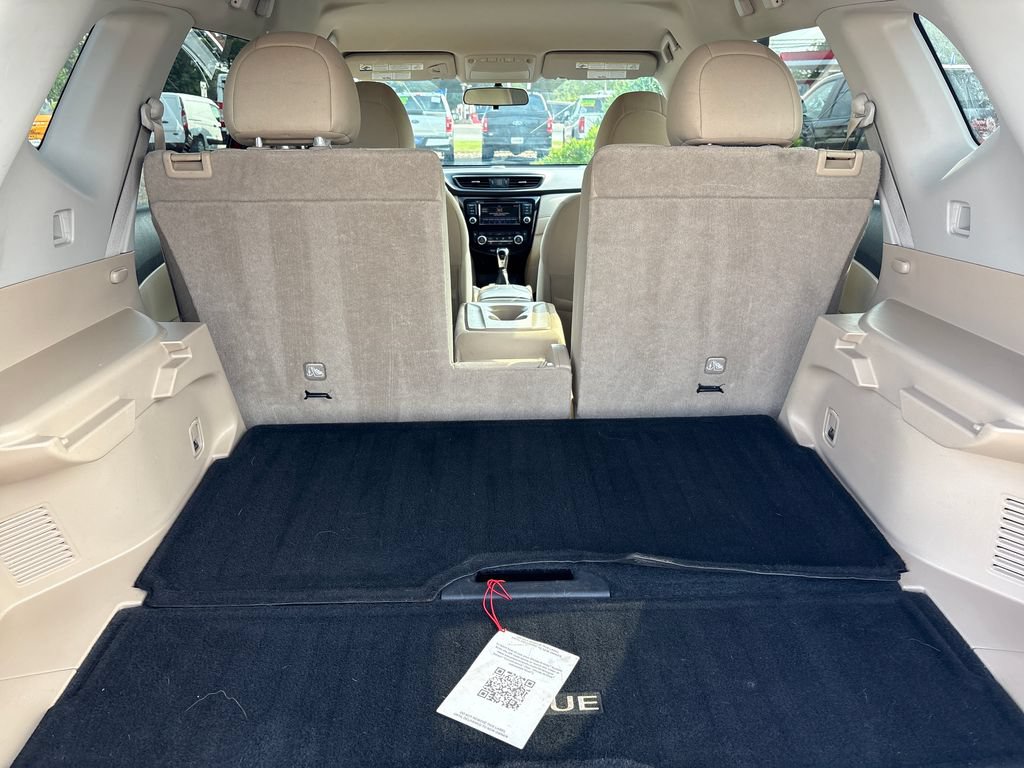 Used 2018 Nissan Rogue SV AWD/4WD image 24
