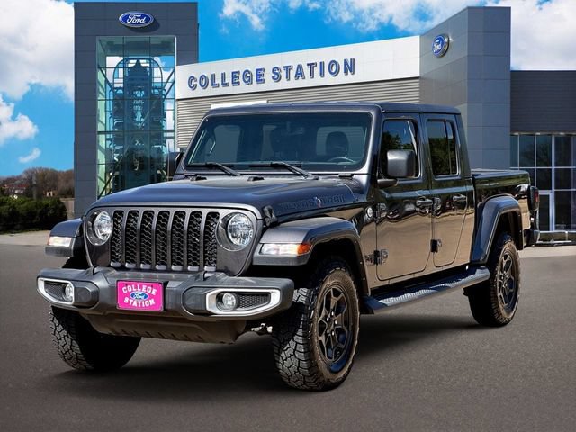 Used 2021 Jeep Gladiator Sport AWD/4WD image 2