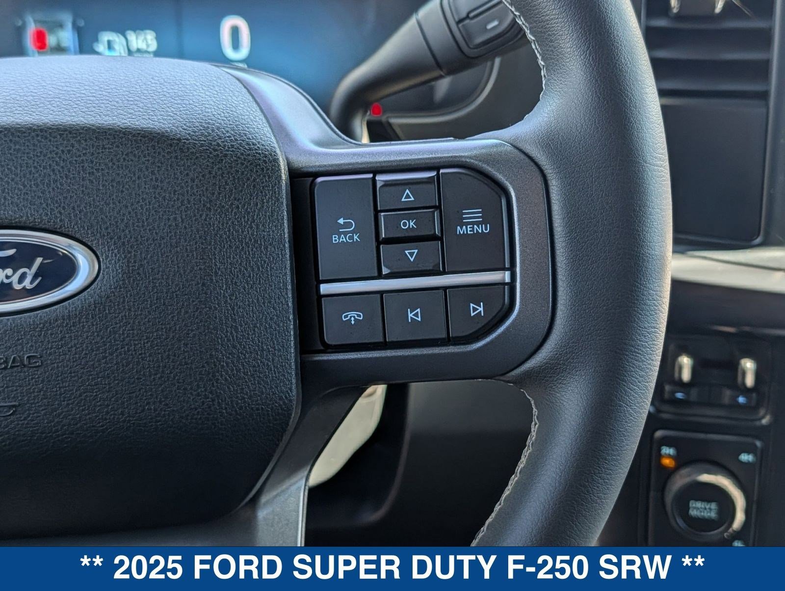 Certified 2025 Ford F250 Lariat w/ Black Appearance Package image 25