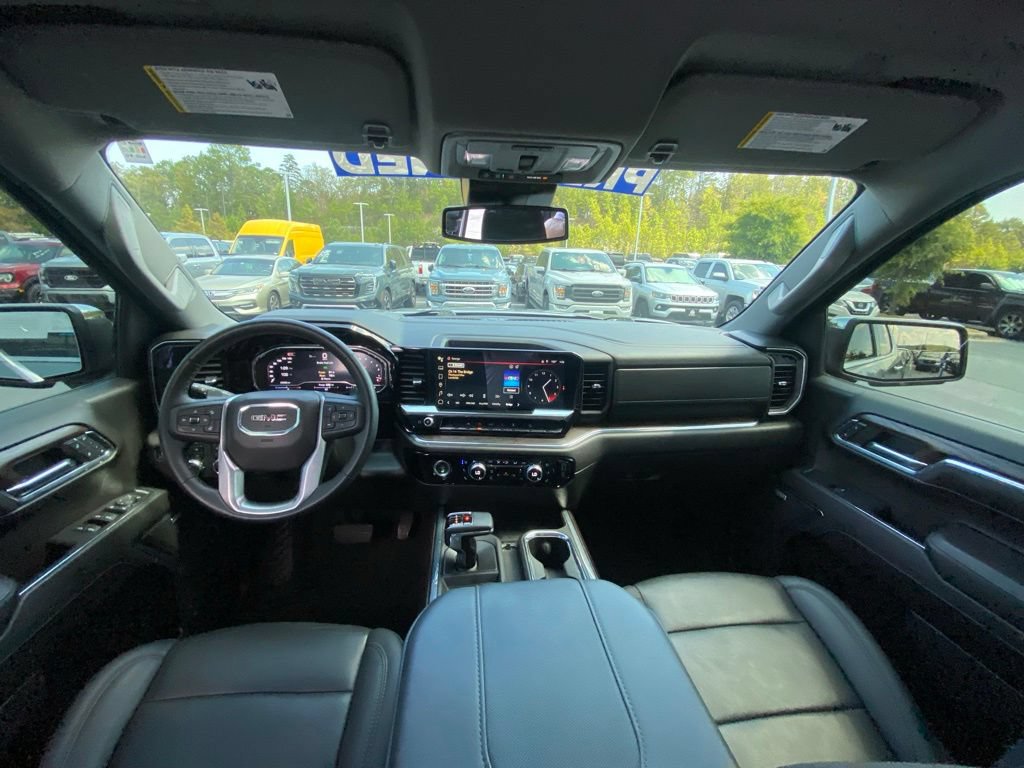 Used 2024 GMC Sierra 1500 SLT w/ SLT Convenience Package AWD/4WD image 28