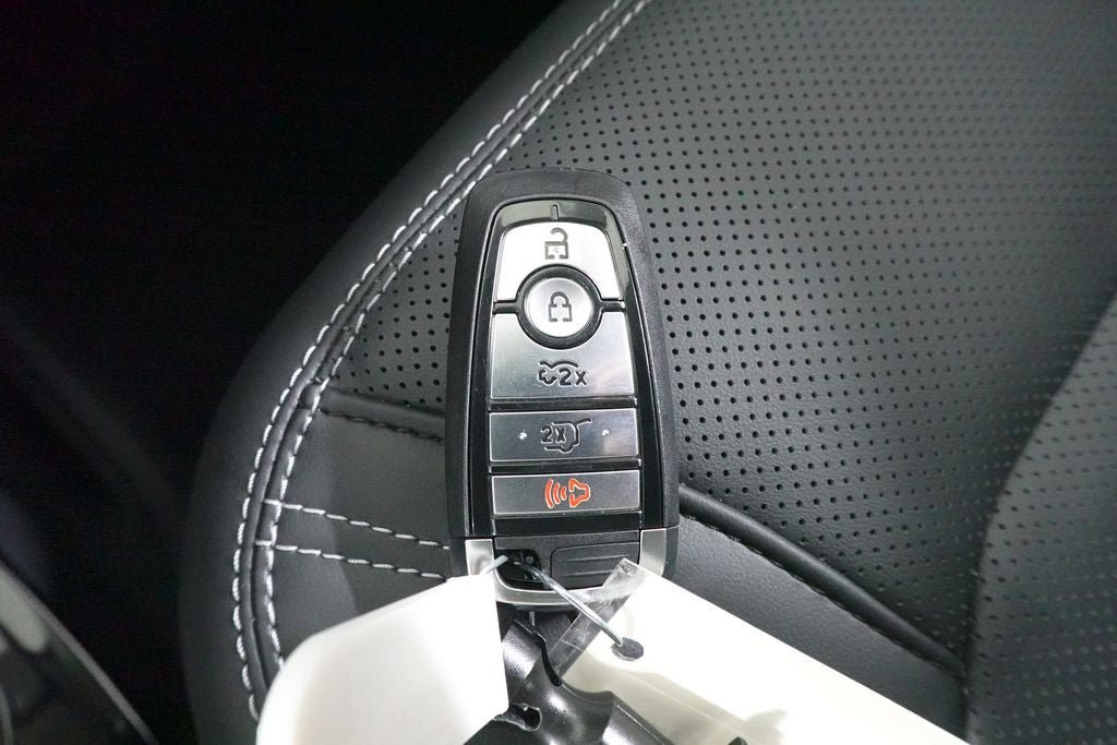 Certified 2025 Ford Mustang Mach-E Premium AWD/4WD image 24