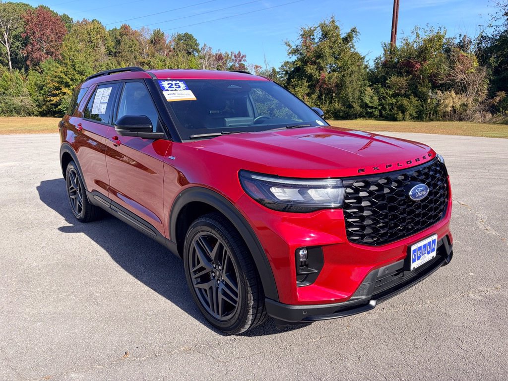 Certified 2025 Ford Explorer ST-Line w/ ST-Line Street Pack AWD/4WD image 2