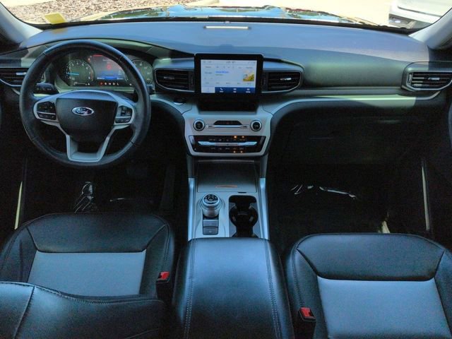 Certified 2022 Ford Explorer XLT w/ Equipment Group 202A image 15