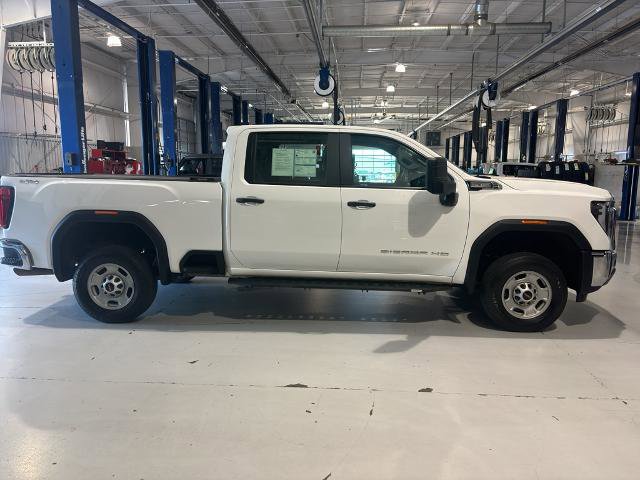 Used 2024 GMC Sierra 2500 Pro AWD/4WD image 4