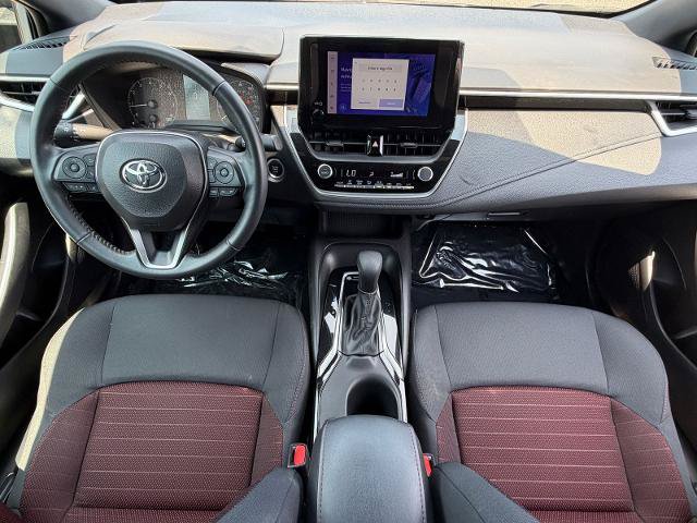 Used 2023 Toyota Corolla SE FWD image 2