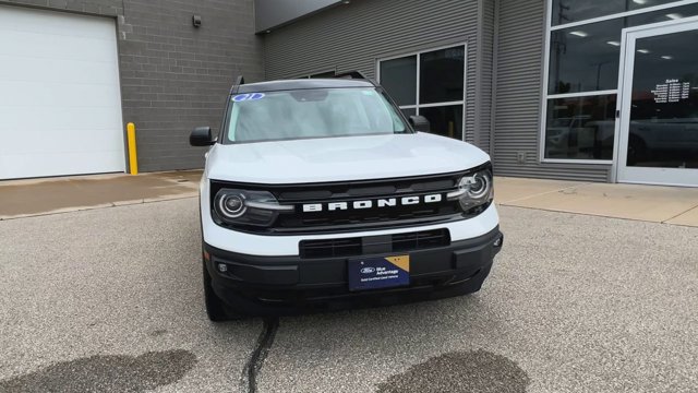 Certified 2021 Ford Bronco Sport Outer Banks w/ Outer Banks Package AWD/4WD image 4