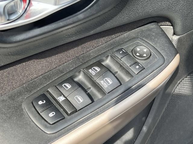 Used 2017 Jeep Cherokee Latitude w/ Safety/Convenience Group AWD/4WD image 15