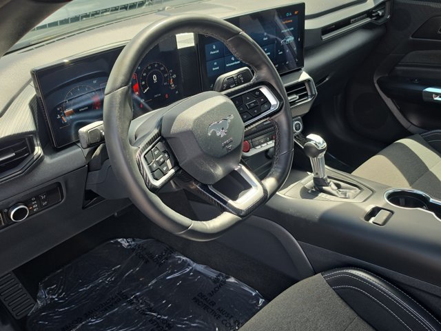 Certified 2025 Ford Mustang Coupe RWD image 14
