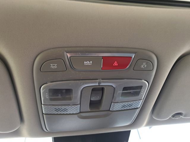 Used 2025 Kia Telluride S image 17