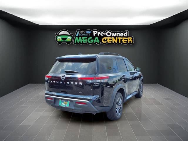 Used 2025 Nissan Pathfinder SV AWD/4WD image 24