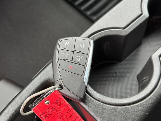 Used 2025 Chevrolet Silverado 1500 LT AWD/4WD image 11