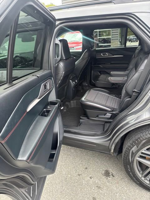 Certified 2025 Ford Explorer ST-Line w/ Premium Package AWD/4WD image 19