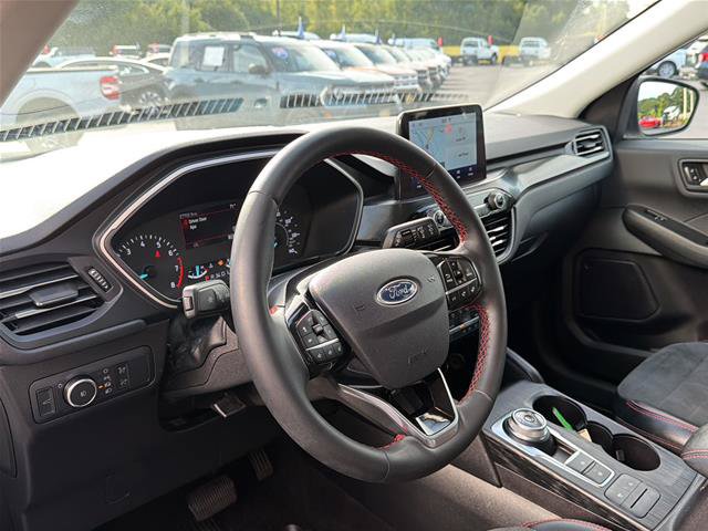 Certified 2022 Ford Escape SEL w/ SEL Stealth AWD Package image 16