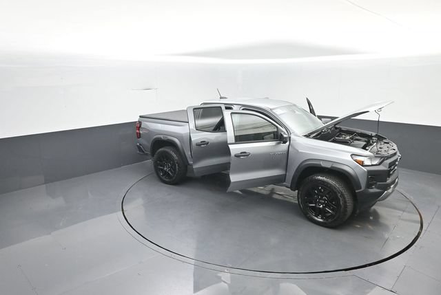 Used 2025 Chevrolet Colorado Trail Boss AWD/4WD image 24