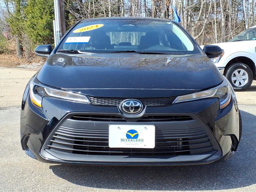 Used 2024 Toyota Corolla LE FWD image 8