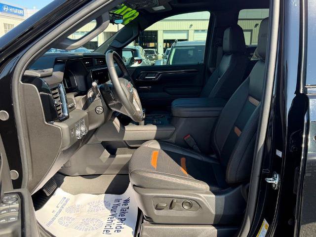 Used 2025 GMC Sierra 1500 AT4 w/ Technology Package AWD/4WD image 20