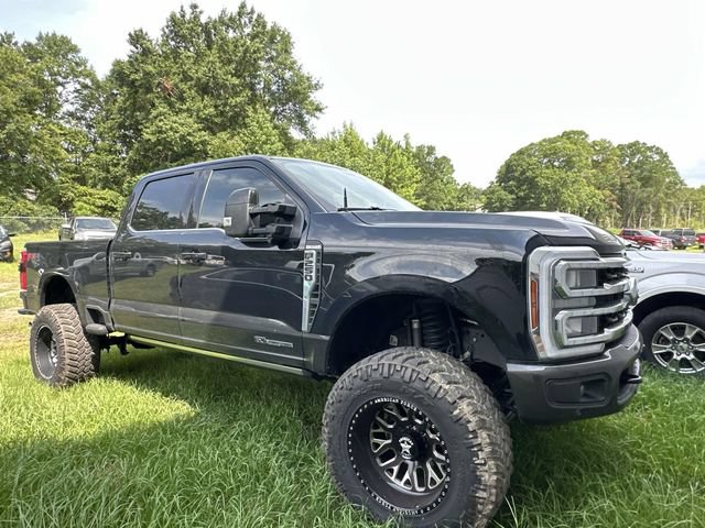 Certified 2024 Ford F250 King Ranch w/ FX4 Off-Road Package AWD/4WD image 11