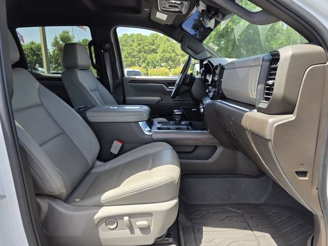 Used 2022 GMC Sierra 1500 SLT w/ SLT Premium Plus Package AWD/4WD image 31