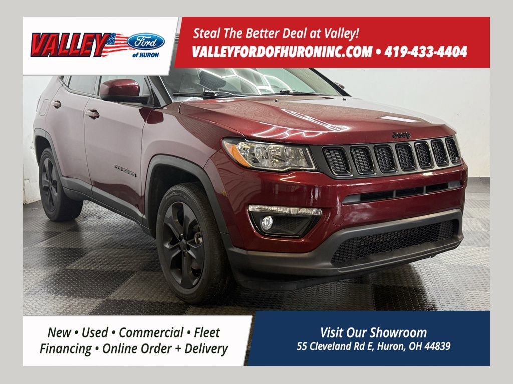 Used 2021 Jeep Compass Latitude image 1