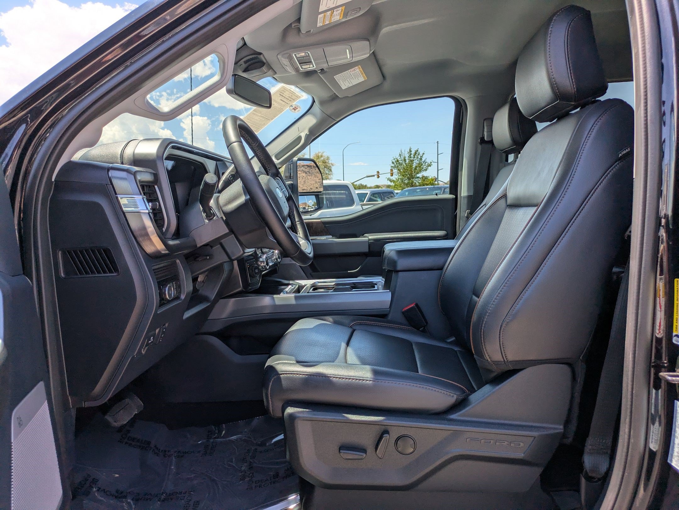 Certified 2025 Ford F250 Lariat AWD/4WD image 15