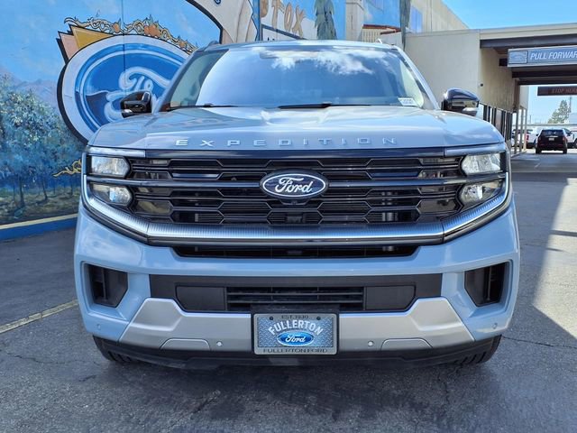 Certified 2025 Ford Expedition Max Platinum image 2