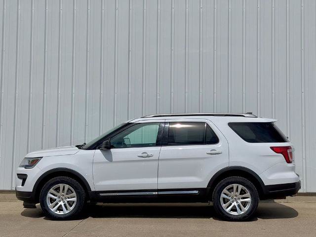 Certified 2018 Ford Explorer XLT AWD/4WD image 3