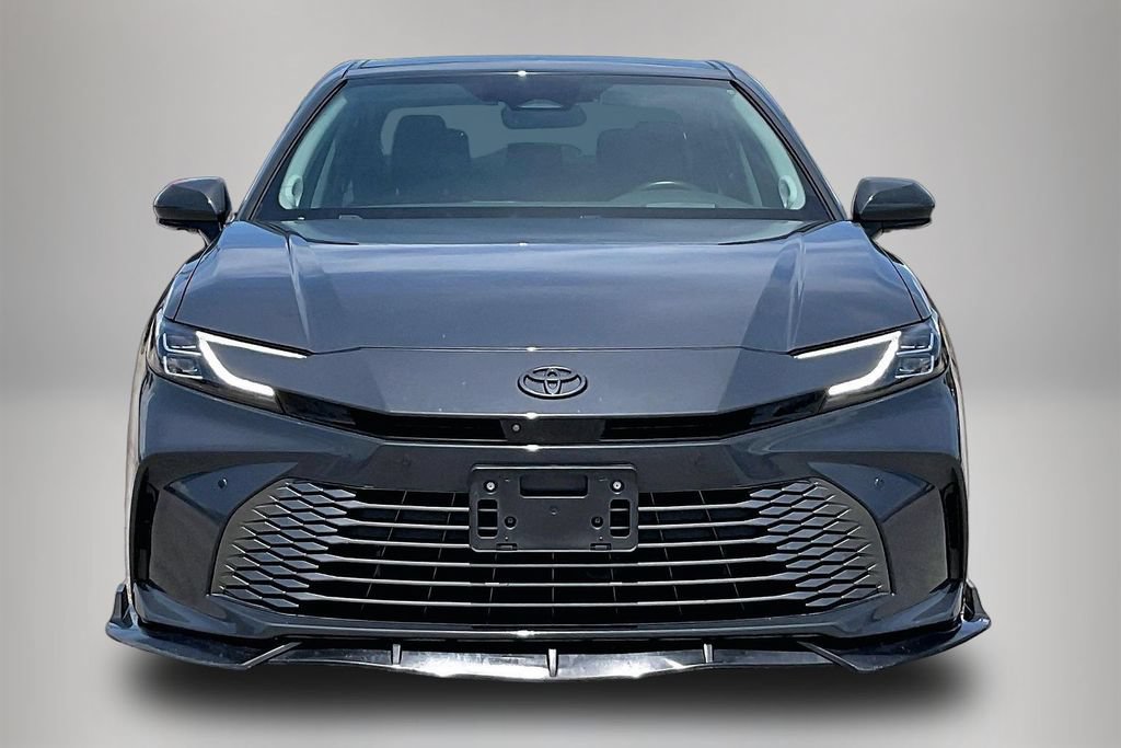 Used 2025 Toyota Camry XLE w/ Premium Plus Package AWD/4WD image 3