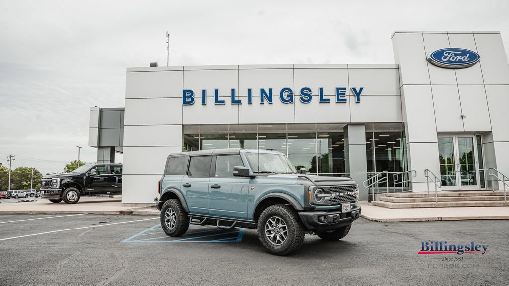 Certified 2022 Ford Bronco Badlands AWD/4WD image 1