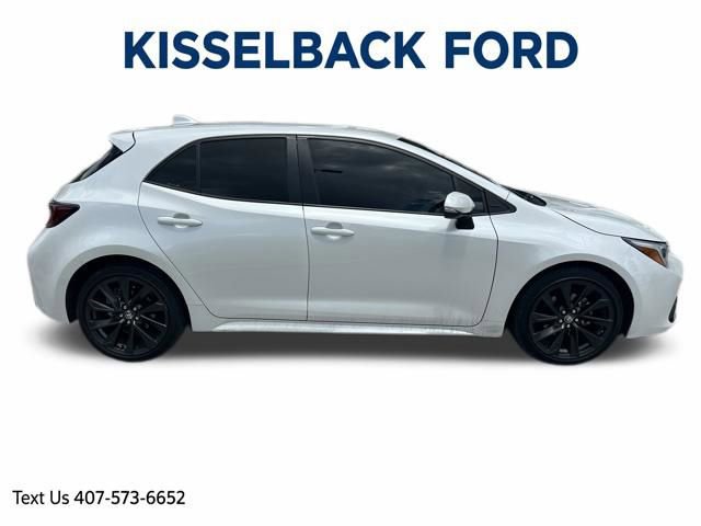 Used 2023 Toyota Corolla XSE FWD image 3