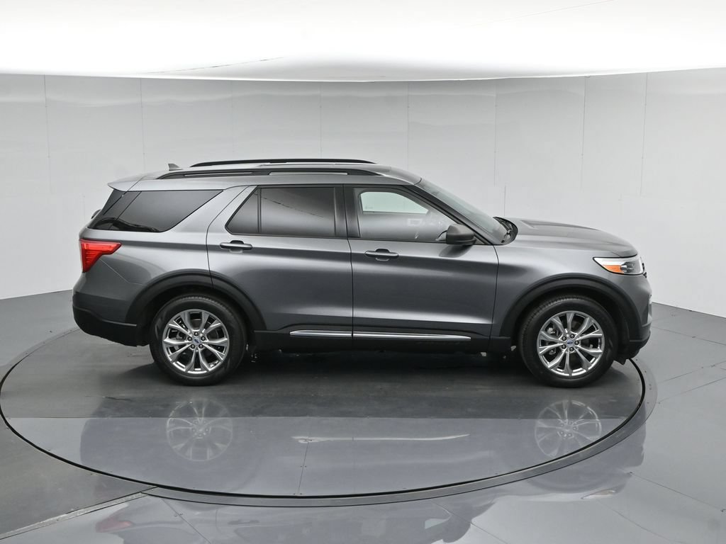 Certified 2023 Ford Explorer XLT w/ Equipment Group 202A RWD image 45