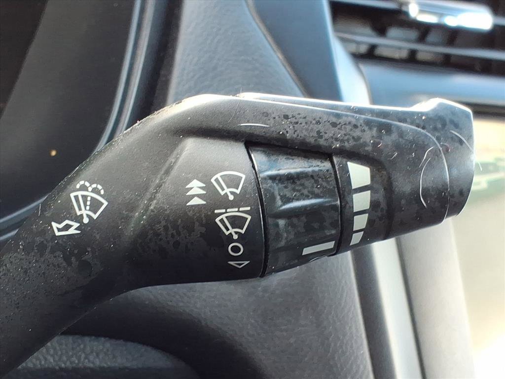 Certified 2018 Ford Fusion SE w/ Equipment Group 201A image 16